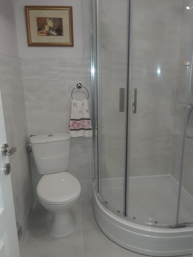 New Kosljun Apartment Short Walk To Beach Buitenkant foto