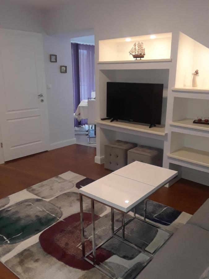 New Kosljun Apartment Short Walk To Beach Buitenkant foto