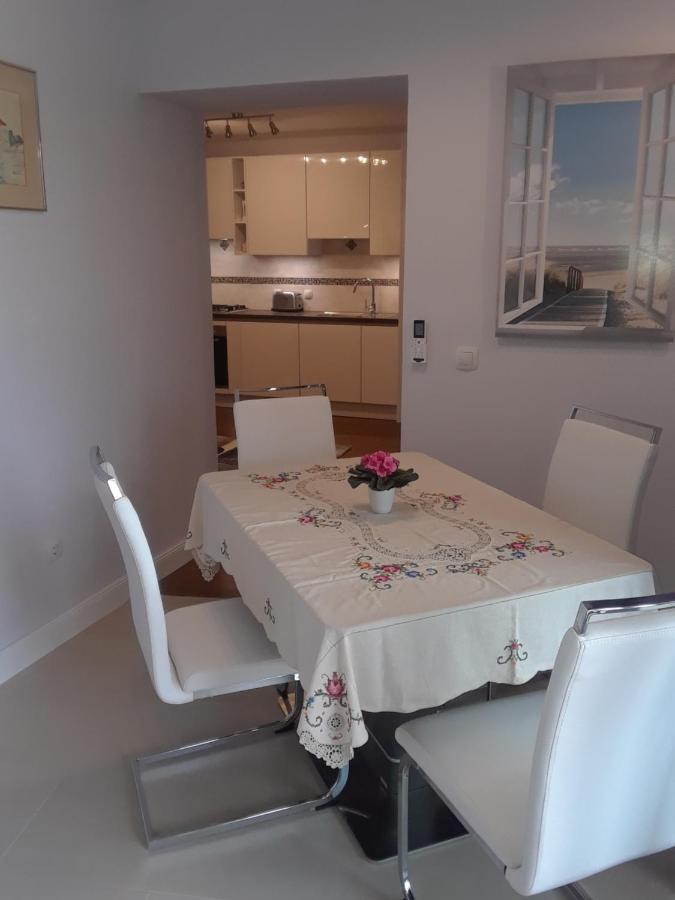 New Kosljun Apartment Short Walk To Beach Buitenkant foto