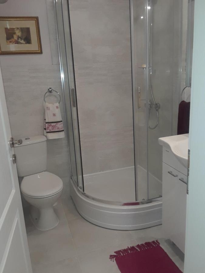 New Kosljun Apartment Short Walk To Beach Buitenkant foto